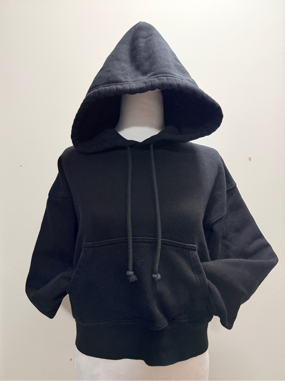 TNA Sweatfleece Boyfriend Fit Classic Black Pullover Hoodie Size Small